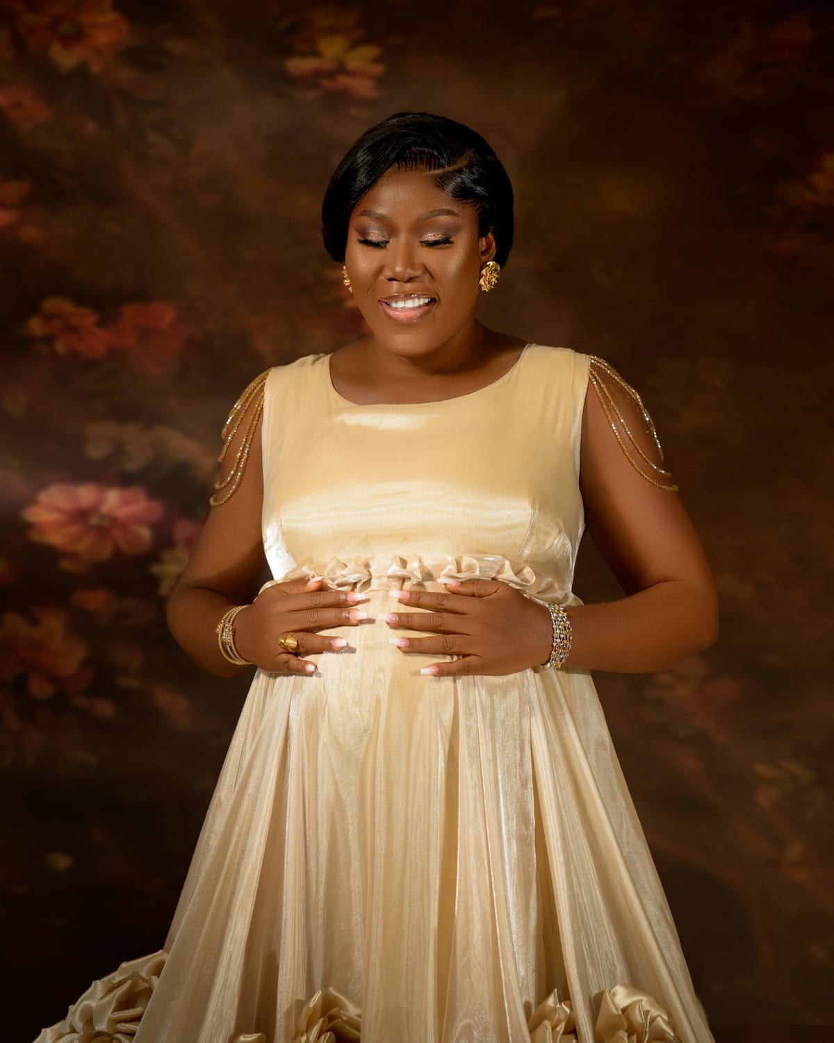 Momodu Studios maternity photography Abuja - Maternity Session